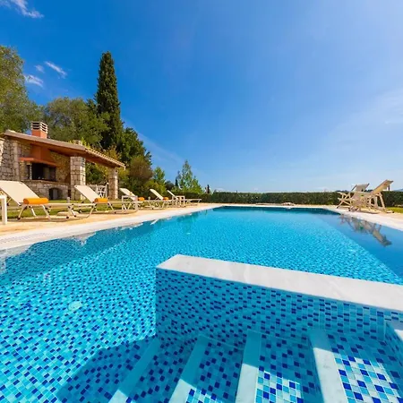 Senses Villa Poulades