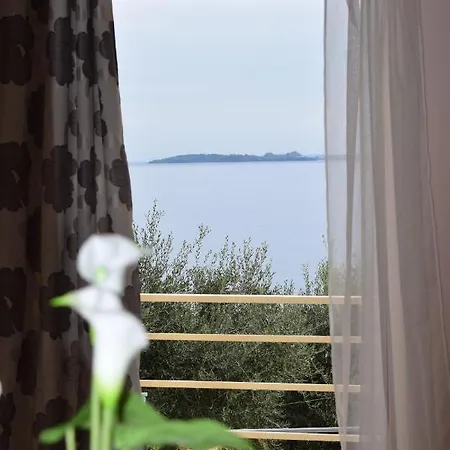 Aparthotel Paradise 2*