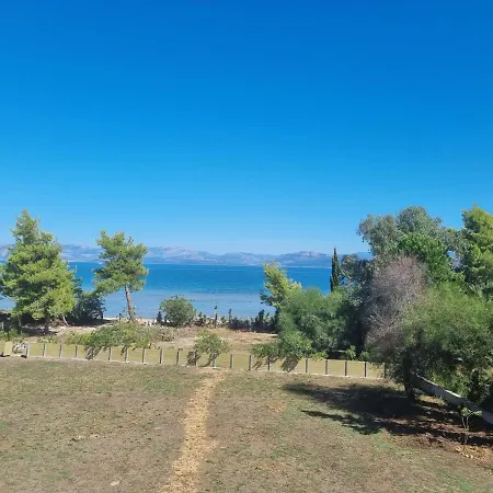Pied Dans L'eau Villa Lefkimmi (Corfu)