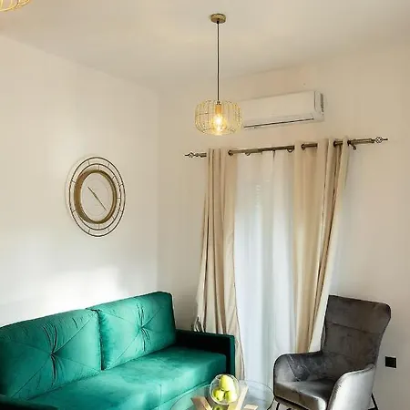 Deluxe Town Hall Square Flat In Historical Center 2 Apartment