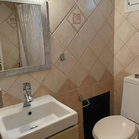 Anasandra - 3 Bedroom * Kompitsion