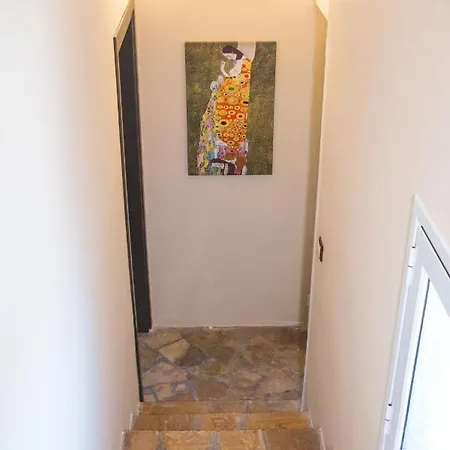 Heaven Hill Ground Floor Apartment