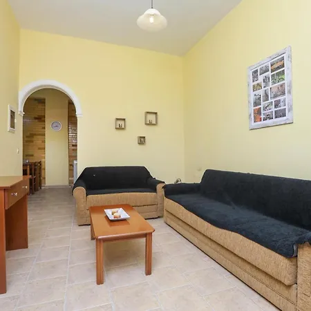 Casa Del Paese Apartment Avliotai