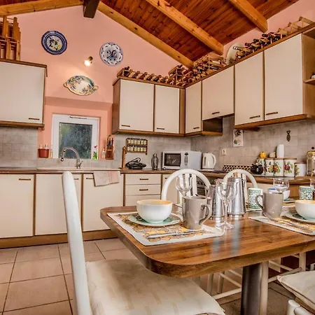 Iokasti House Ipsos Corfu *