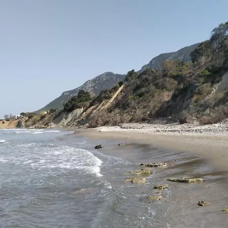 Kanouli Beach House Halikounas