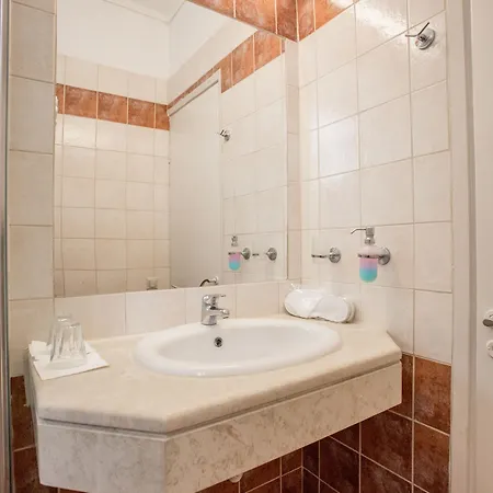 Hotel Popi Star Gouvia