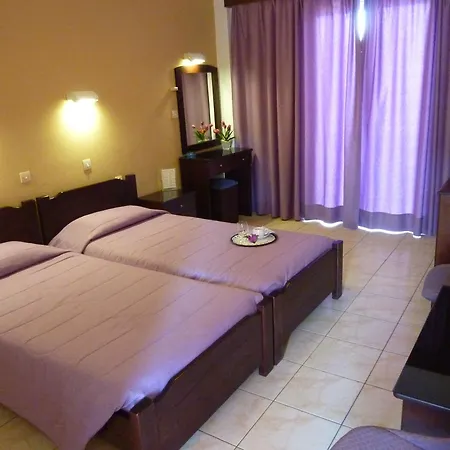 Oasis Hotel Perama (Corfu)