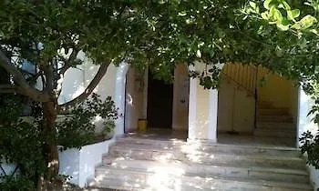 Front Salvanos Aparthotel 2*