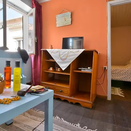 Flower Garden Apartment Vatos