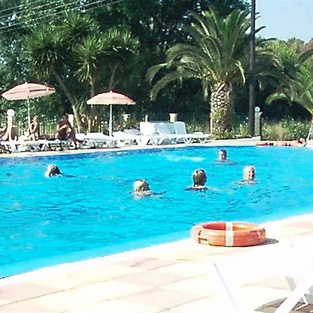Asprokavos Kavos