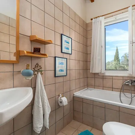 Country house Eythimia Sinarades