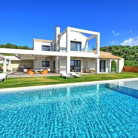 Villa Luxury Ebellina By Posarellivillas *