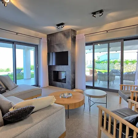 Villa Luxury Ebellina By Posarellivillas