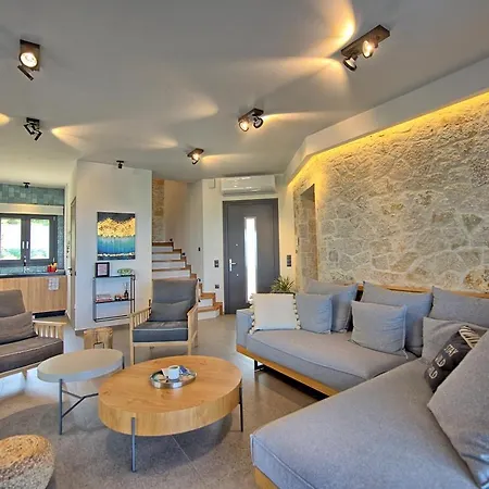 Villa Luxury Ebellina By Posarellivillas *