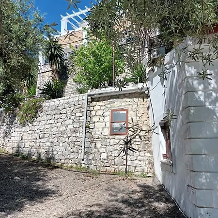 Seaview Kerasia Villa, Villa
