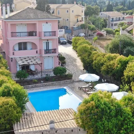 Cha Nanakas Village Aparthotel 3*