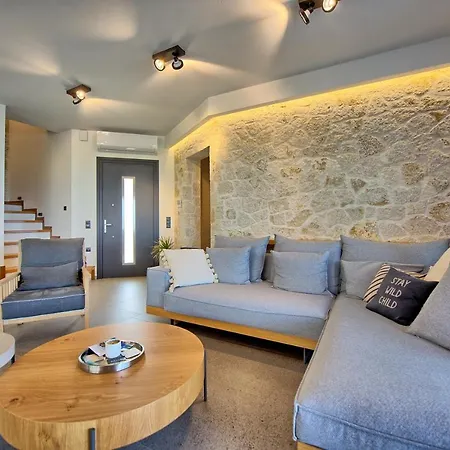 Villa Luxury Ebellina By Posarellivillas *