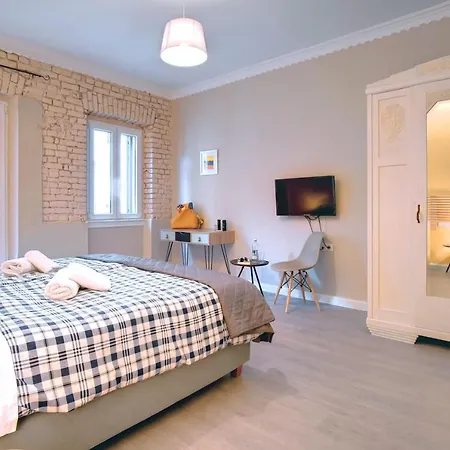 Cheerful In The Heart Of Corfu Old Town Apartment *