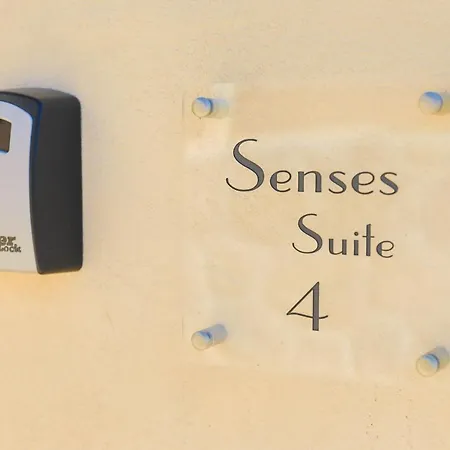Apartment Senses *