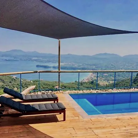 Intaba: Seaside Retreat With Pool On Corfu's Riviera Holiday home Pyrgi (Corfu)