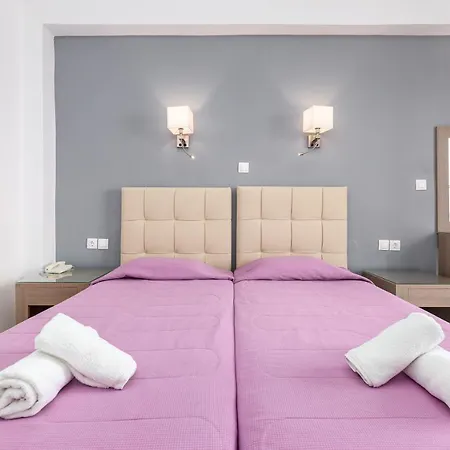 Oasis Hotel 3*