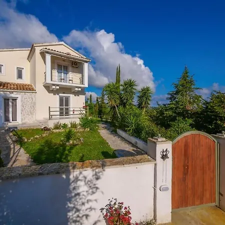 Villa Mavrikia *