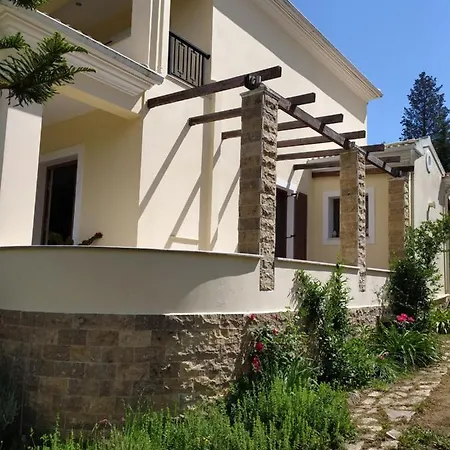 Villa Elm