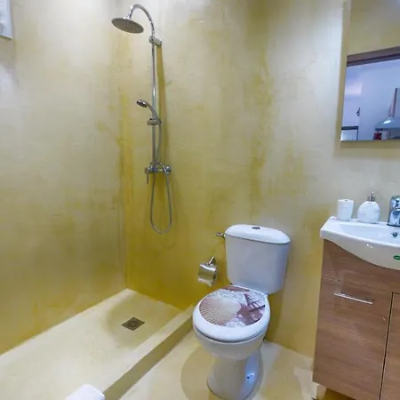 Feakia Apartment