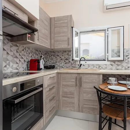 Fouki Apartment Ipsos