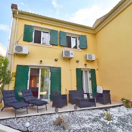 Casa Georgia Holiday home