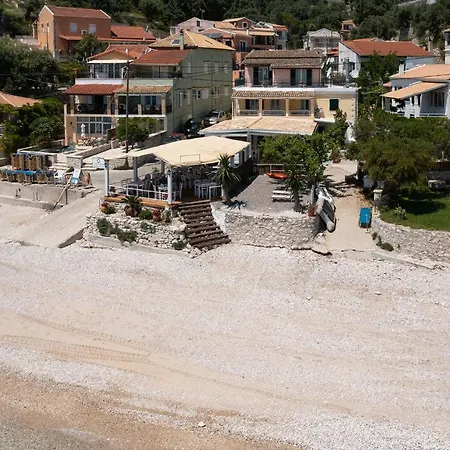 Salt & Sun By Konnect, At Kaminaki * Nisaki (Corfu)