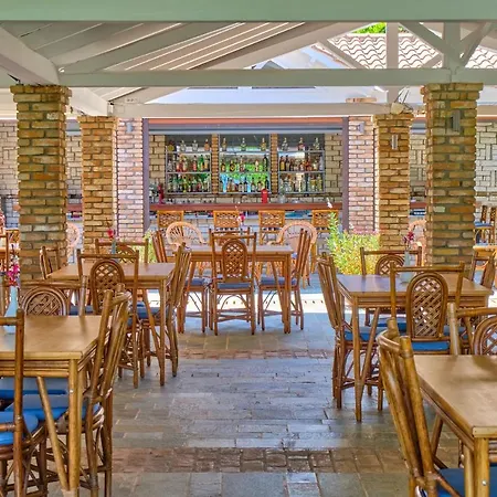 Aparthotel Chrismos Luxury Corfu *