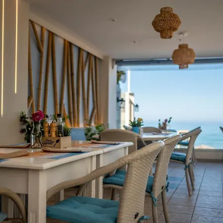 Romantic Palace Beach Guest house 3*