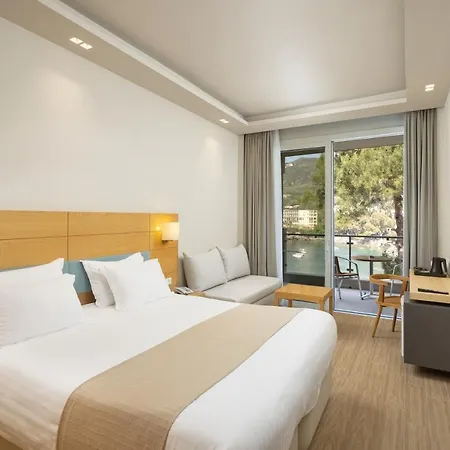 Akrotiri Beach Hotel Paleokastritsa