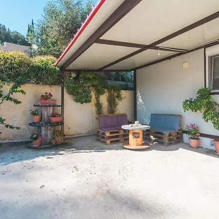 Holiday home Patsou