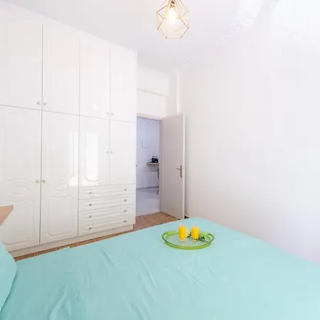 Agatha's Flat - Corfu Town Apartment