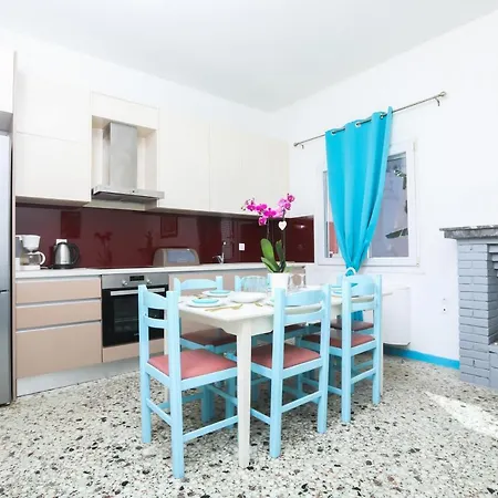 Corfu Seaside - Private Garden Retreat Apartment *