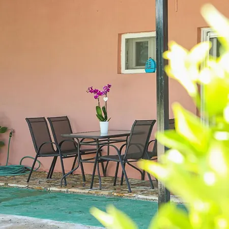 Apartment Corfu Seaside - Private Garden Retreat *