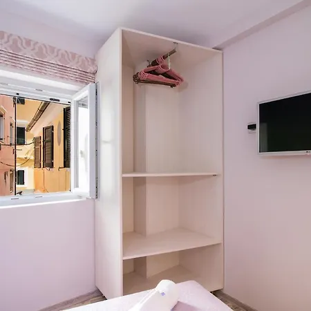 Electra's House Apartment