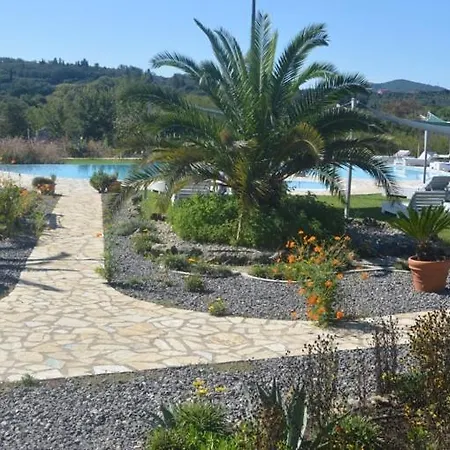 Hotel Pulades