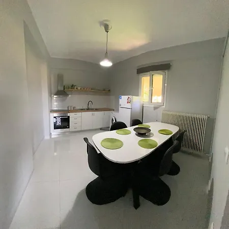 Apartment Loukia *