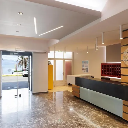 Aphrodite Beachfront By Konnect, Hotel