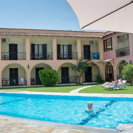 Annaliza Aparthotel 3*