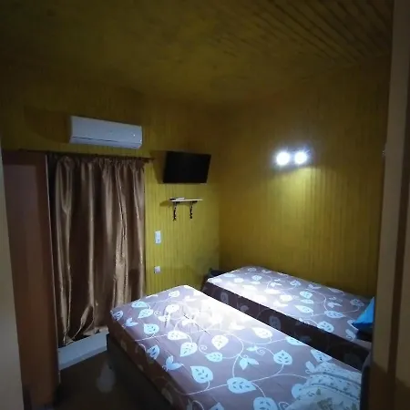 Stonemakers Hide Holiday home