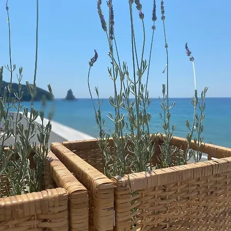 Nereides Agios Gordios (Corfu)