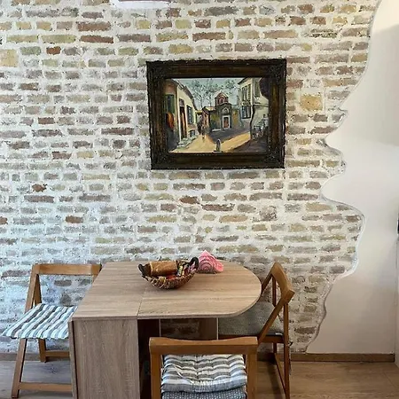 Cosy Old Port Apt In Old Town Apartment