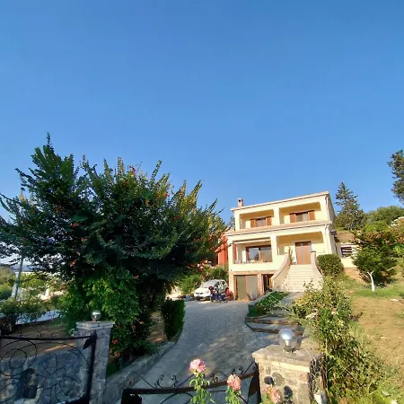 Villa Elm