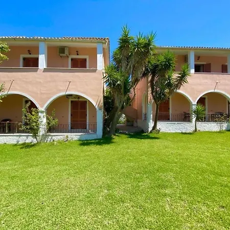 Apartment Dora Pagoi 3 *