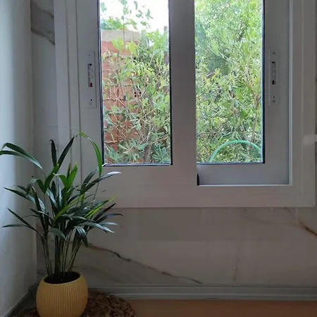 Garneli Apartment *