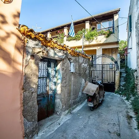 Traditional Apartment Ágios Matthaíos